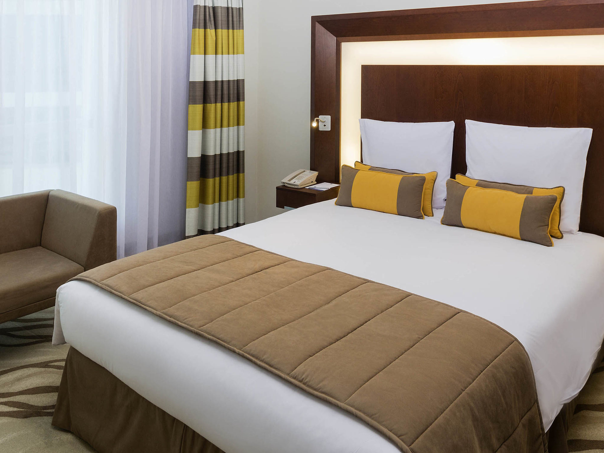 Novotel dubai al barsha. Novotel al Barsha. Novotel al Barsha 4. Новотель Дубай Аль барша. Novotel Dubai al Barsha 4* Аль-барша, Дубай.