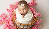 Отпразнувай новия живот: Фотосесия на новородено бебе с всички заснети кадри