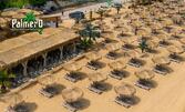 Слънце, море и лимонада на плаж Кабакум! Два шезлонга, чадър и 500мл лимонада по избор, Варна