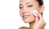 Дълбоко почистване на лице, дарсонвал и подхранваща терапия според типа кожа