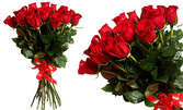 Букет от 15 бели или червени рози или 21 лалета микс, плюс безплатна доставка