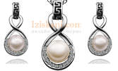 Колие или обеци MADE WITH SWAROVSKI ® ELEMENTS с бяла перла и 18К златно покритие