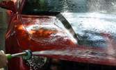Външно и вътрешно измиване на лек автомобил, плюс нано полиране