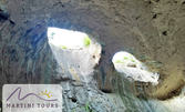 Екскурзия до пещера Проходна, геопарк Искър-Панега, пещера Съева дупка, Тетевен и ферма Сините Щрауси: Нощувка със закуска, плюс транспорт