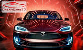 Подкарай бъдещето днес: 1 час шофиране на електрически автомобил Tesla, Ford Mustang или Audi Q4