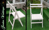 Дървен сгъваем бял градински стол - за вашата градина или сватбен ритуал на открито