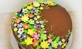 Бутикова торта за всеки празник - 8 парчета нежна сладост