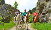 Разходка с кон или обучение по езда, плюс пикник край Боровец - за до двама възрастни с 2 деца