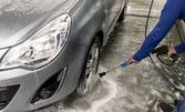 Вътрешно и външно почистване на лек автомобил