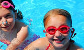 Забавление за малчугана! 2 урока по плуване за деца над 5 години