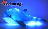 Светещ плюшен делфин с LED светлини