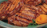 Свинска поркета, печена на бавен огън, или плато с пилешки филенца и картофки, от Ресторант При Графа - на брега на яз. Жребчево