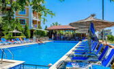 Лятна почивка в Бяла: Нощувка на база All Inclusive, плюс басейн, анимация и паркинг