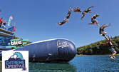 Водна атракция във Варна! 1 час скачане на Blob с екипировка и инструктор за до 15 човека