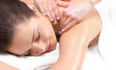Масаж с мед на гръб, или масаж на цяло тяло - класически, или релаксиращ с пилинг и маска на лице и масаж на лице и скалп