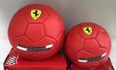 Подарък за малки и големи! Футболна топкa Ferrari Scuderia - размер по избор