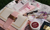 Комплект Bag-a-month по избор: дамска чанта с козметични продукти, аксесоари и бижута