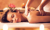 Класически или спортен масаж на гръб и крака, плюс ползване на сауна или посещение на фитнес