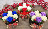 Луксозна коледна кутия с 5 или 7 ароматизирани сапунени рози - в цвят по избор