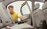За автомобила! ВИП машинно пране на тапет на врата, седалка, багажник или под, или полиране на пластмаси