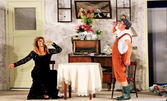 Звезден състав в комедията "Тя, той и още двама - трима" на 12 Март, в Дом на културата "Борис Христов"