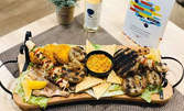Пилешко суфле с бекон и кашкавал и зеленчуково ризото с маслини Каламата, или 1.64кг плато за компания