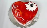 Сладка и романтична изненада: Торта сърце - с вкус по избор