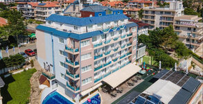 Хотел Парайзо Бийч***