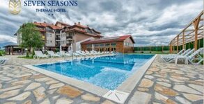 Хотел Seven Seasons**
