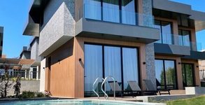 Cabo Villas***