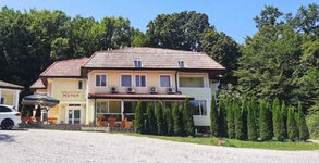 Хотел-ресторант Котел**