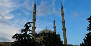 Бисери Турс