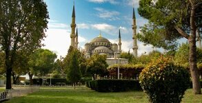 Бисери Турс