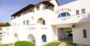 Theo Bungalows
