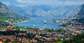 Бисери Турс