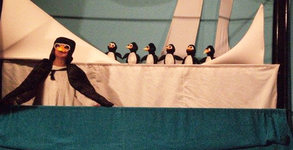 За децата: Куклената пиеса "Шестте пингвинчета" на 11 Юни в Театър "Ателие 313"