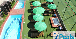 7 Pools Spa Apartments