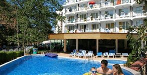 Хотел Лотос