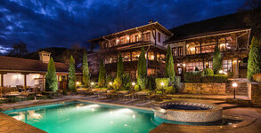 Костадиновите къщи Съни Хилс***