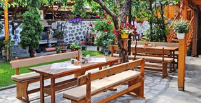 Къща за гости Мамин Кольо**