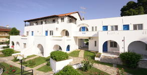 Theo Bungalows