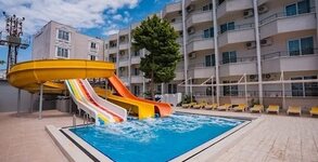 Бисери Турс