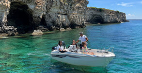 Boat trip Tyulenovo