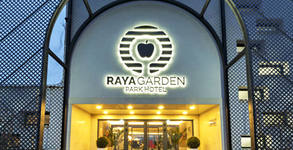 Park Hotel Raya Garden**