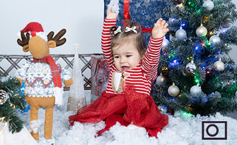 Семейна коледна фотосесия през Ноември - на 3 уникални и ръчно изработени декора, с 15, 25 или 40 обработени кадъра, от Moment studios