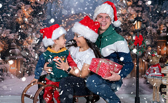 Подари настроение | Семейна коледна фотосесия, от Фотобукет