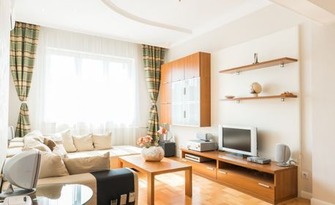 Коледни и новогодишни празници в столицата: 3 или 5 нощувки в двуспален апартамент, плюс паркинг, от Sofia Lux Rentals, ул. Патриарх Евтимий, София