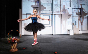 Постановката "Госпожа Министершата" на 18 Май, в Младежки театър "Николай Бинев"