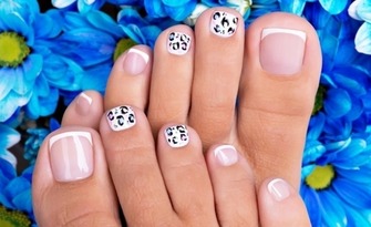 За красиви крачета: Педикюр с гел лак, от Vall Nails