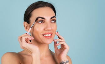 Вежди с характер: Оформяне, боядисване или ламиниране, от Beauty studio Arlen